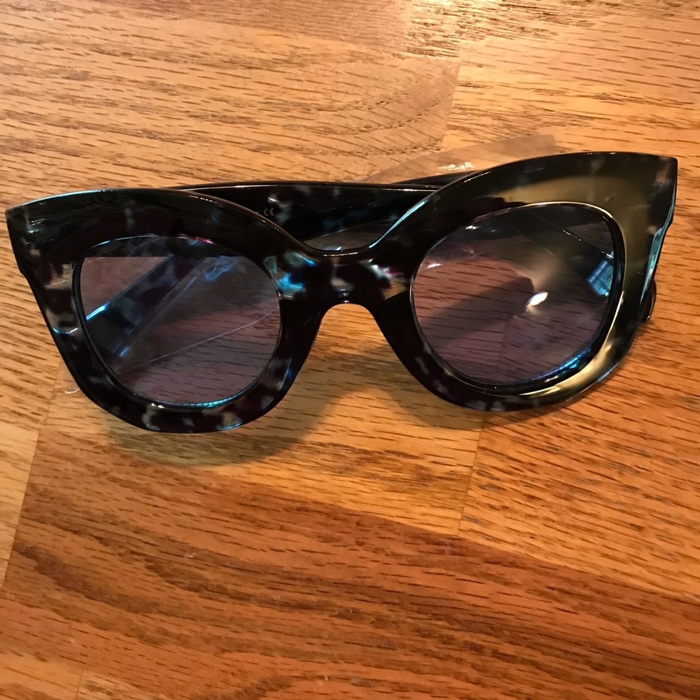 NWT Cat Eye Round Oversized Sunglasses 100% UVA & UVB Protection - Picture 10 of 15